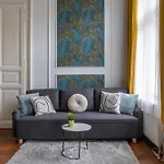 Majestic Central Residence On The Joseph Boulevard